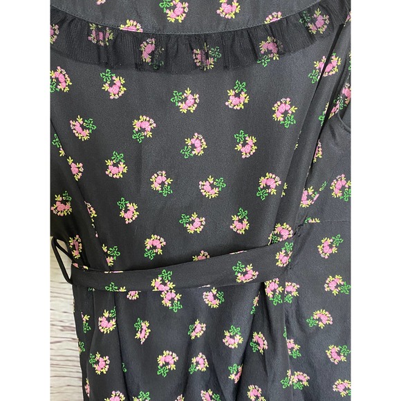 Betsey Johnson M Floral Black Wrap Top - Picture 6 of 9